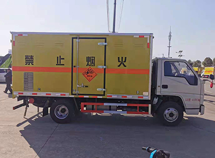 吉安爆破器材运输车