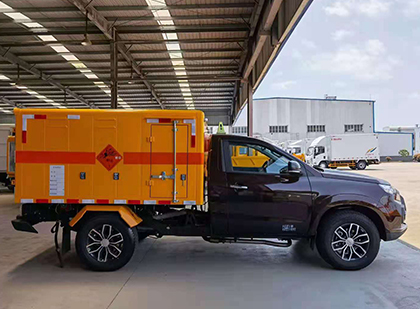 吉安爆破器材运输车