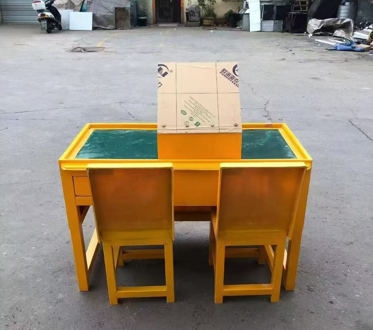 吉安防静电导通桌井下煤矿火工品发放桌：危险品流转的安全守护者
